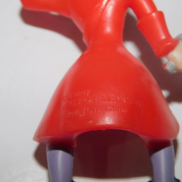 Lot 2 Disney Peter Pan Captain Hook Figures 4" & 6" - Picture 11 of 11